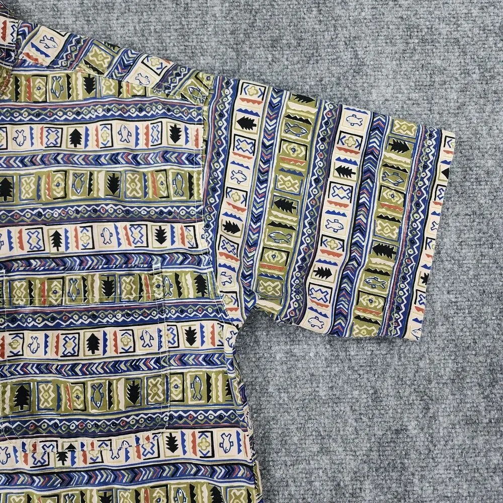 Vintage Columbia Shirt Womens Medium Aztec Fish AOP Short Sleeve Button Up